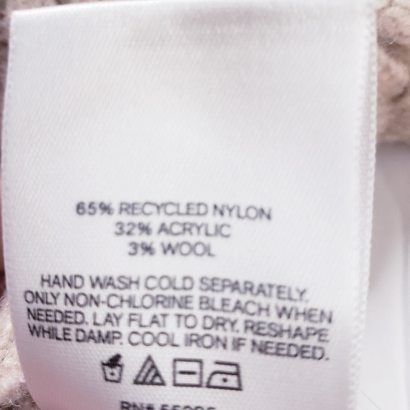 Off the Shoulder Cozy Wool Cable Knit Express Sweater - Picture 5 of 12